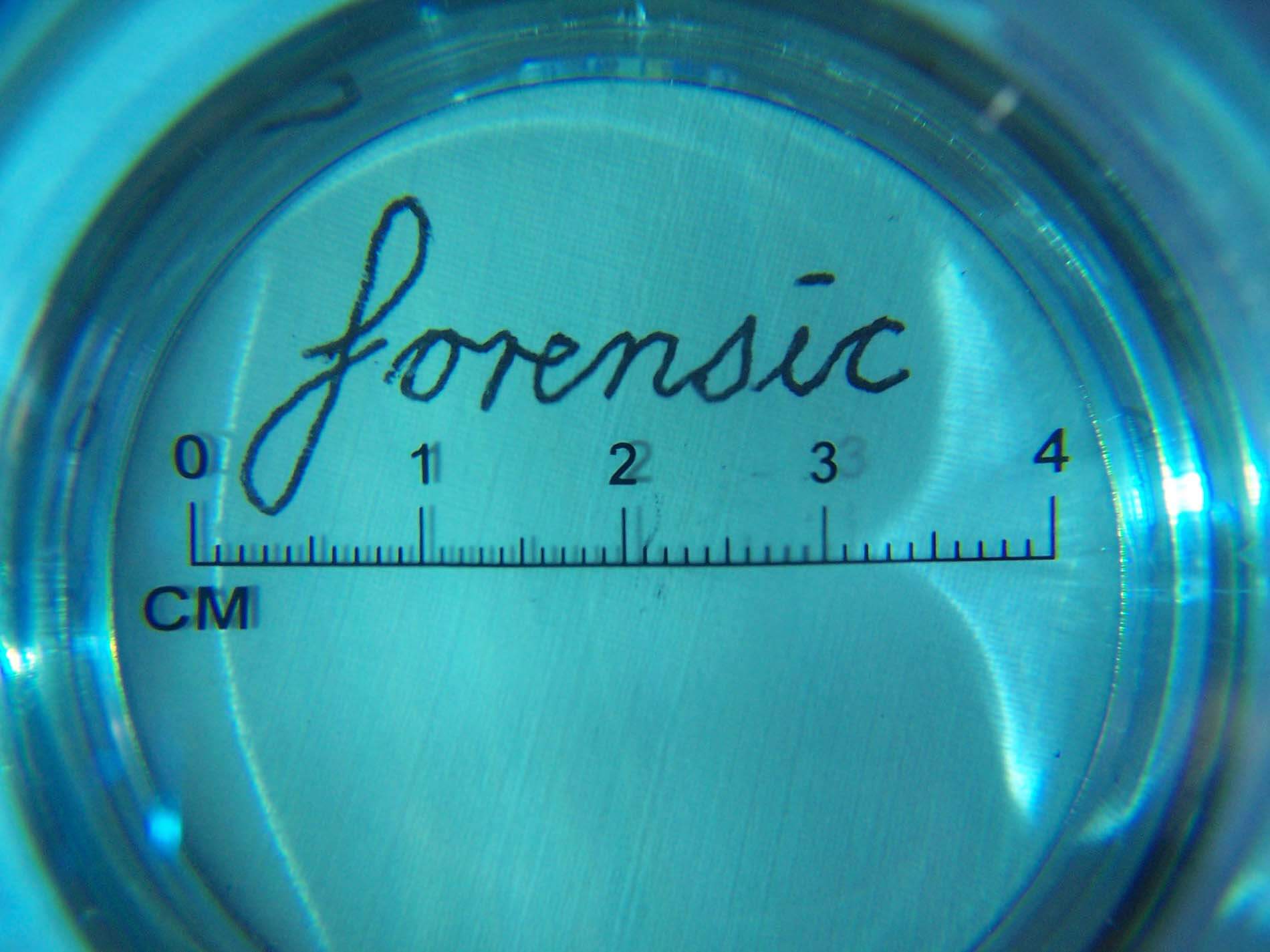 Left-handed Writing in Forensic Handwriting Analysis